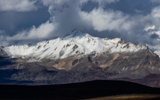稻城亚丁到底是不是*景区？别再被忽悠了，真相在这里！