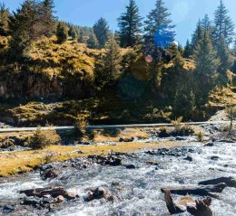 从甲居藏寨到汶川，一条被忽略的川西走廊，藏着多少故事？