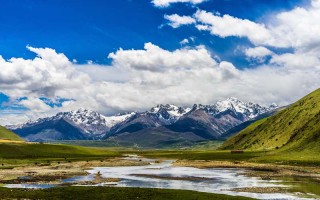 墨石公园，川西这片异域星球，藏着木雅文化更深的魂