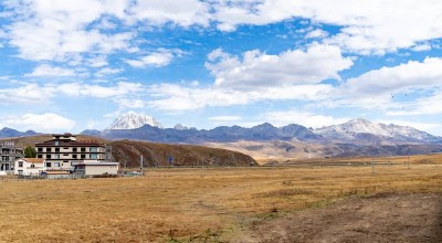 木格措，一个被318国道忽略的蓝色梦境